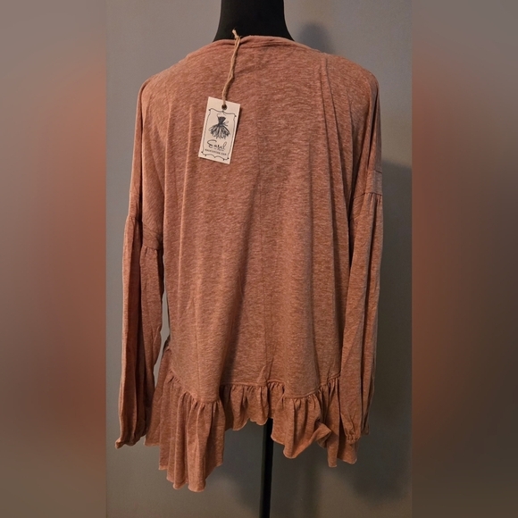 EASEL Cute and Comfy Long Sleeve Ruffle Bottom Top #448-453 - Picture 8 of 8